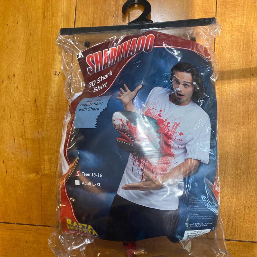 Sharknado 3D Shark shirt. New with tags in original packaging. Teen 13-16